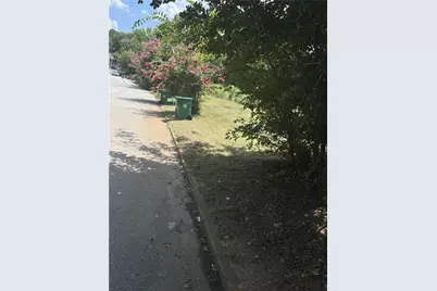 398 Prince Of Wales, Stone Mountain, GA 30083 - Photo 11