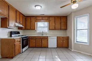 1015 Kennesaw Springs Dr NW, Kennesaw, GA 30144 - Photo 9