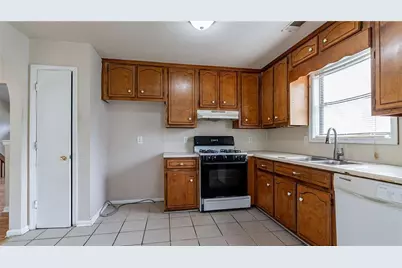 1015 Kennesaw Springs Drive NW, Kennesaw, GA 30144 - Photo 11