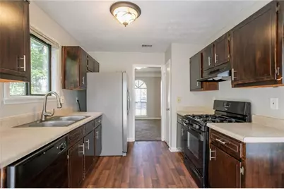 5404 Biffle Downs Road, Stone Mountain, GA 30088 - Photo 15