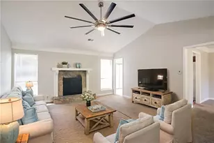 5404 Biffle Downs Rd, Stone Mountain, GA 30088 - Photo 3