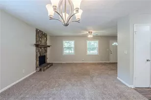 3457 Winston Mason Dr, Snellville, GA 30039 - Photo 9