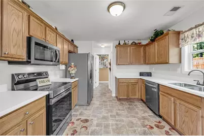 5309 Rushing Creek Way Way, Flowery Branch, GA 30542 - Photo 3