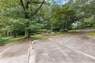 11800 Hutcheson Ferry Road, Chattahoochee Hills, GA 30268 - Photo 39