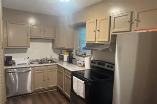 4701 Flat Shoals Rd, Union City, GA 30291 - Photo 5