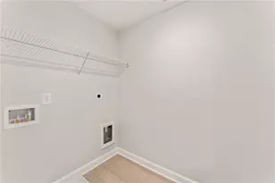 1979 Deco Dr, Kennesaw, GA 30144 - Photo 17