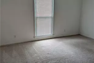 4754 Winthrop Dr, Atlanta, GA 30337 - Photo 7