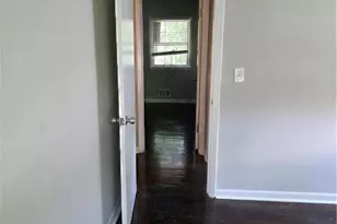 3767 Greentree Dr, Decatur, GA 30032 - Photo 11