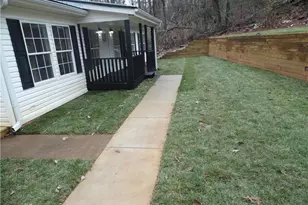 242 Hooper Rd, Cleveland, GA 30528 - Photo 3