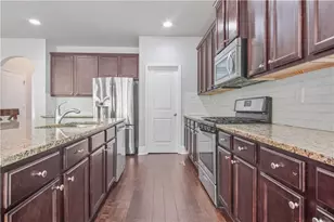 3995 Village Estates Ct, Cumming, GA 30040 - Photo 5