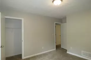 467 Pineburr Ln, Stone Mountain, GA 30087 - Photo 15