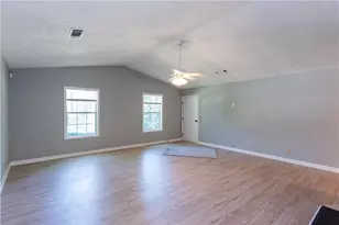 245 Fieldstone Dr, Fairburn, GA 30213 - Photo 9