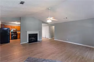 245 Fieldstone Dr, Fairburn, GA 30213 - Photo 7