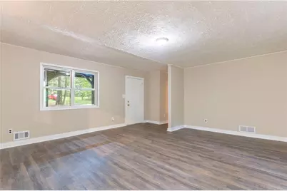 60 Laurie Lane, Covington, GA 30016 - Photo 5