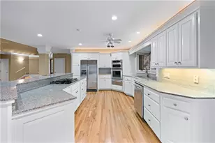 955 E Lake Dr, Gainesville, GA 30506 - Photo 35