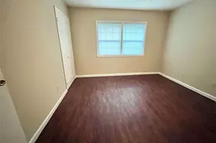 100 Chalfont Dr, Athens, GA 30606 - Photo 11