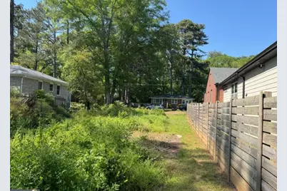 2879 Salmon Avenue SE, Atlanta, GA 30317 - Photo 3