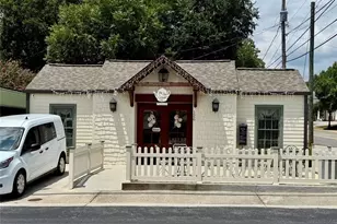 126 W Highland Ave, Monroe, GA 30655 - Photo 1