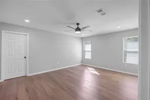 1063 Chapman Ln, Stone Mountain, GA 30088 - Photo 11