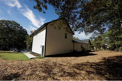 1063 Chapman Lane, Stone Mountain, GA 30088 - Photo 5