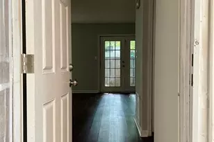 8588 Creekwood Way, Jonesboro, GA 30238 - Photo 3