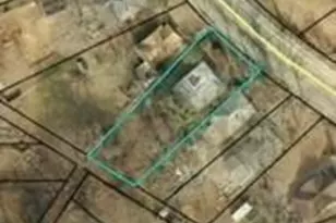 888 Hollywood Rd NW, Atlanta, GA 30318 - Photo 1