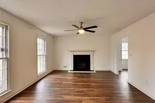 1202 Grayland Ln, Lawrenceville, GA 30046 - Photo 3