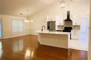 975 Grace Dr, Lawrenceville, GA 30043 - Photo 5