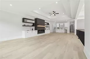 1090 Larosa Dr, Lawrenceville, GA 30043 - Photo 25