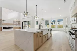 1090 Larosa Dr, Lawrenceville, GA 30043 - Photo 11