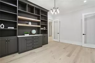 1090 Larosa Dr, Lawrenceville, GA 30043 - Photo 33