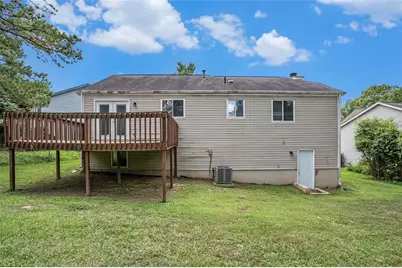 2039 Raintree, Lithonia, GA 30058 - Photo 17