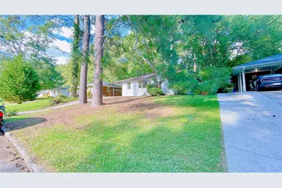 2744 Fairlane Drive SE, Atlanta, GA 30354 - Photo 3