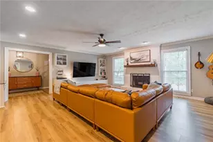 450 Battersea Dr, Lawrenceville, GA 30044 - Photo 15