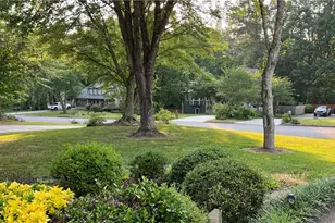 995 Old Spring Way, Sugar Hill, GA 30518 - Photo 7