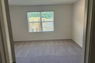 3573 Bluebird Ct, Atlanta, GA 30331 - Photo 9