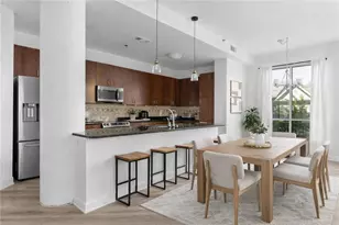 711 Cosmopolitan Dr, Atlanta, GA 30324 - Photo 9