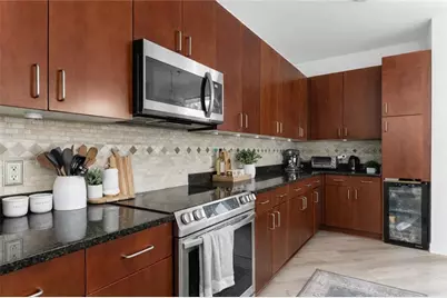 711 Cosmopolitan Drive #207, Atlanta, GA 30324 - Photo 13