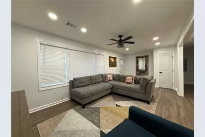 530 Park Valley Drive, Atlanta, GA 30318 - Photo 15