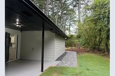 530 Park Valley Drive, Atlanta, GA 30318 - Photo 5