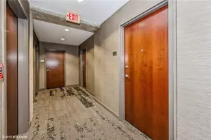 400 W Peachtree St NW, Atlanta, GA 30308 - Photo 31