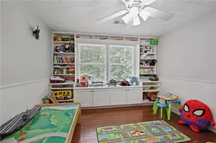 9470 Hillside Dr, Roswell, GA 30076 - Photo 15