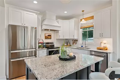 225 E Underwood Street, Cleveland, GA 30528 - Photo 11