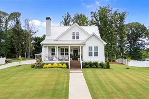 225 E Underwood St, Cleveland, GA 30528 - Photo 1