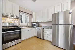 346 Carpenter Dr, Atlanta, GA 30328 - Photo 3