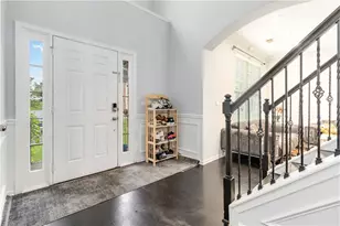 1044 Simonton Hill Ct, Lawrenceville, GA 30045 - Photo 3