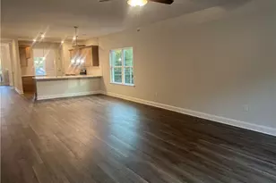 584 Walnut Crk Pkwy, Pendergrass, GA 30567 - Photo 11