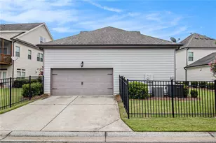 840 Central Park Ovlk, Alpharetta, GA 30004 - Photo 29