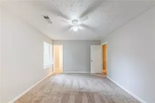 2123 Lown Farm Ln, Lithonia, GA 30058 - Photo 25