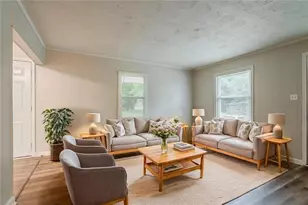 3633 Bunker Hill Dr SW, Atlanta, GA 30331 - Photo 5